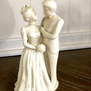 Lenox Wedding Promises Collection Bride and Groom Figurine